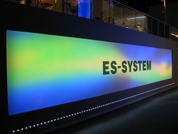 Цветодинамические «стены» компании ES-SYSTEM